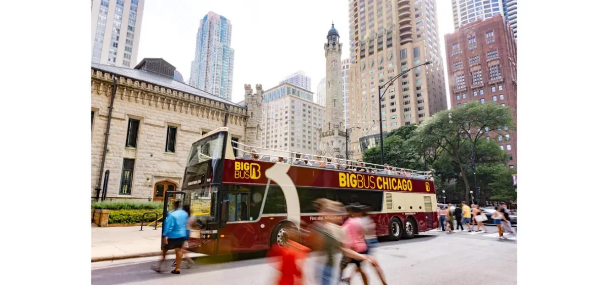 Big Bus hop-on hop-off tour passing downtown Chicago landmarks